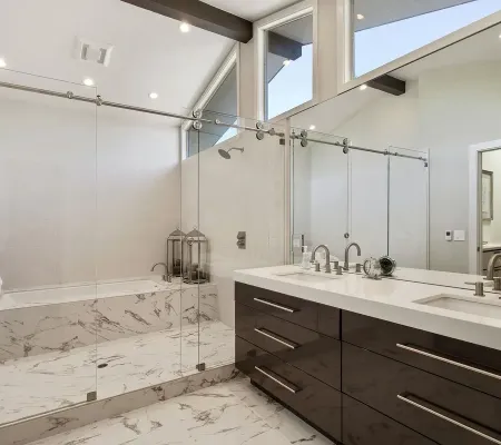 CABI05_ChrisChidester-Hillsborough-MASTER-BATH-1