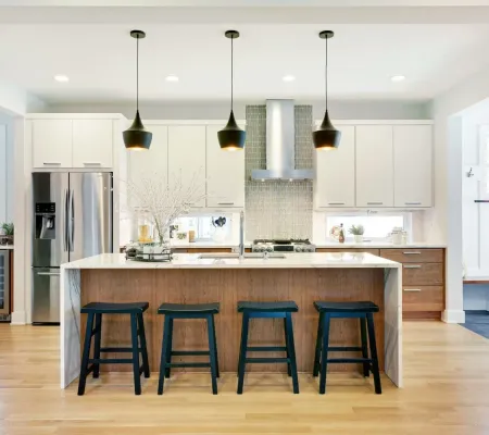 TheDivineLivingSpace_ChicContemporaryWaterfallKitchen_01-1500x1000