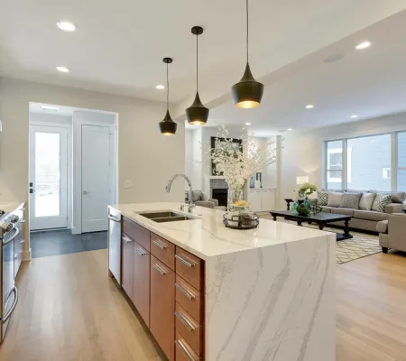 TheDivineLivingSpace_ChicContemporaryWaterfallKitchen_02-1500x1000