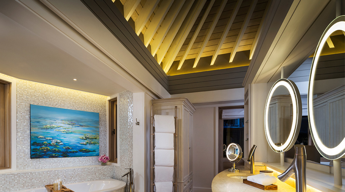 Brillia Table Top Front-Lit Mirror