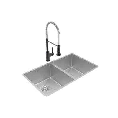 Elkay Crosstown 18 Gauge Stainless Steel 31-1/2'' x 18-1/2'' x 9'', Equal Double Bowl Undermount Sink, Faucet & Drain Kit