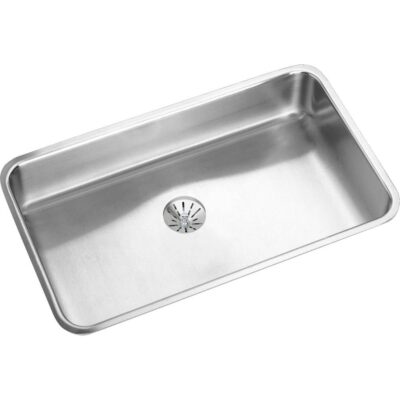 Elkay 18 Gauge Stainless Steel 30.5'' x 18.5'' x 4.375'' Single Bowl Undermount Kitchen Sink Kit