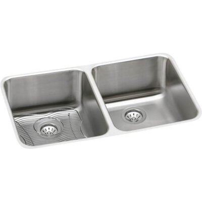 Elkay 18 Gauge Stainless Steel 30.75'' x 18.5'' x 7.875'' Double Bowl Undermount Kitchen Sink Kit