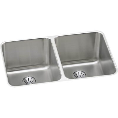 Elkay 18 Gauge Stainless Steel 31.25'' x 20'' x 7.875'' Double Bowl Undermount Kitchen Sink Kit
